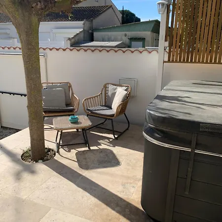 L'amiraute 아파트