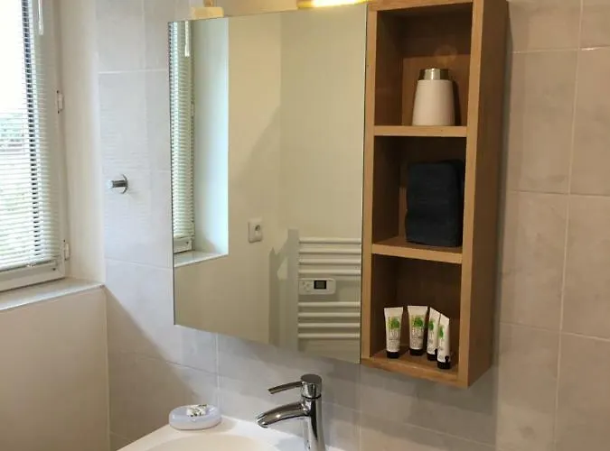 L'amiraute 아파트 아그